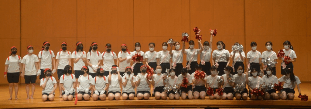 中学3年3組（赤）　　応援団・チア・集合写真