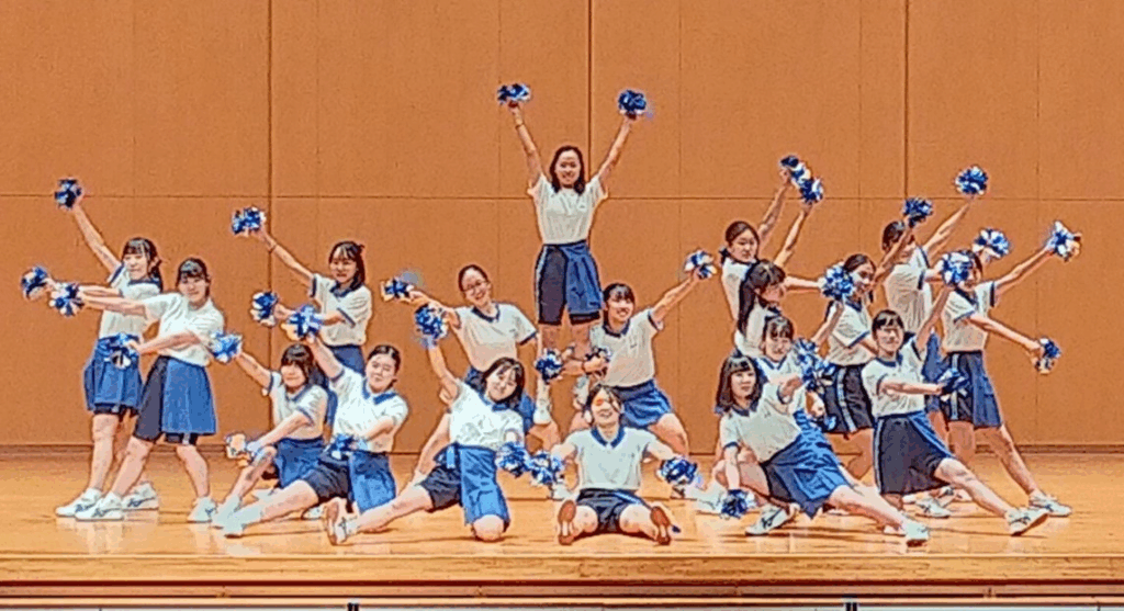 中学3年4組（青）　　応援団・チア・集合写真