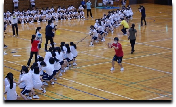 綱引き